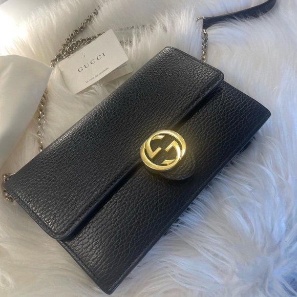 Gucci clutch/wallet with chain - Picture 2 of 3
